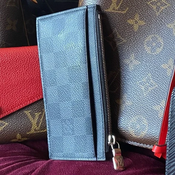 SOLD Louis Vuitton Coin Card Holder Damier Graphite - Picture 6 of 9